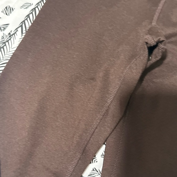 Brown - Picture 6 of 7